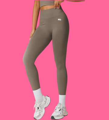 NEVAFOLD Leggings with Scrunch Bum and Tummy control